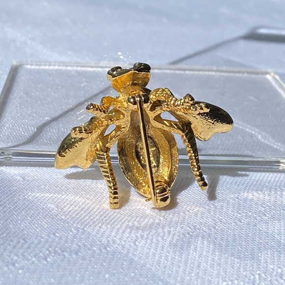 Vintage Joan Rivers Signed Bee Brooch Pin Gold Tone Clear Rhinestone Green Eyes - Picture 5 of 14